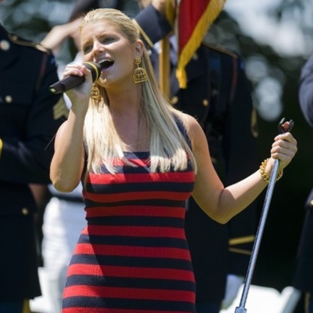 Dress ASO Jessica Simpson...coming soon